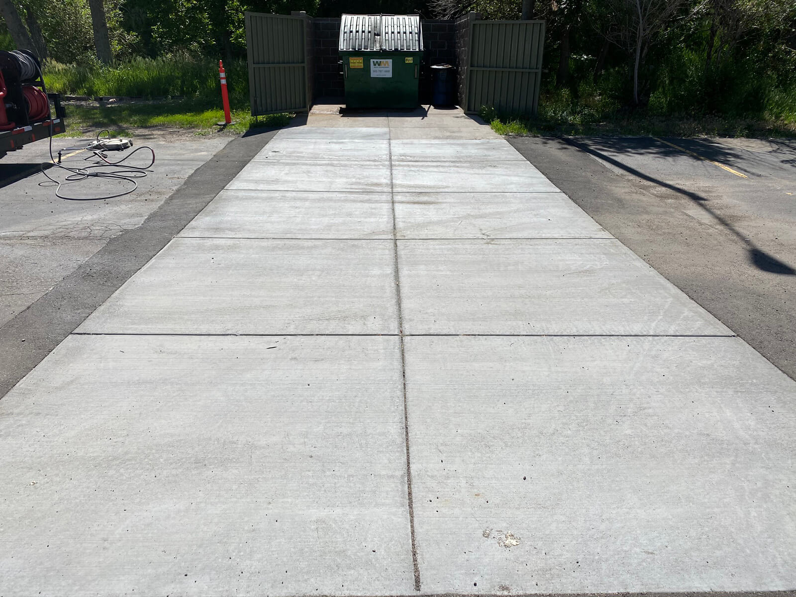 Dumpster Pad Cleaning